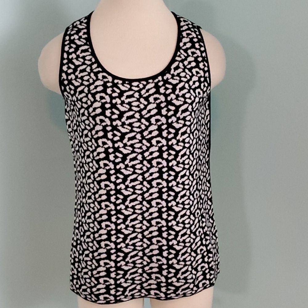 August‎ silk heritage, sleevless top classic black & white.